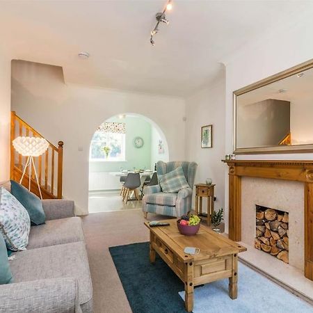 Lovely Home With Four Bedrooms And Private Garden And Parking, Close To Nottingham City Centre Exteriér fotografie